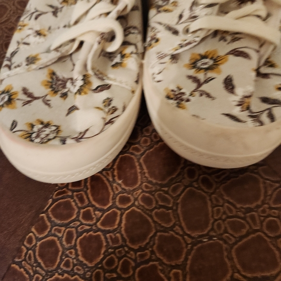 Time and tru sneakers - Picture 4 of 8